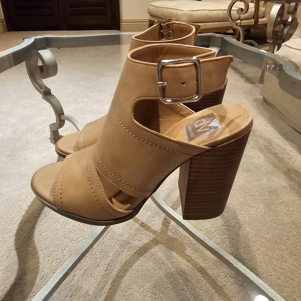 Women's Tan Block Heel Sandals